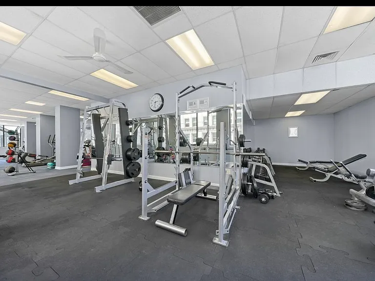 405 N Wabash Ave #4704 — Photo 30