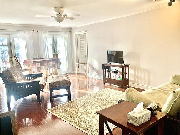 3rd image of 3000 Saint Charles Ave APT 308