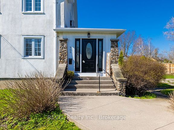 3rd image of 305 Leask Ave