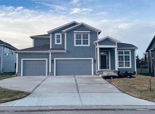 19266 W 109th Pl, Olathe, KS 66061