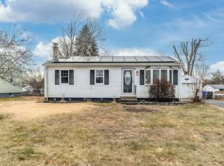 28 Birch Glen Rd, Springfield, MA 01119