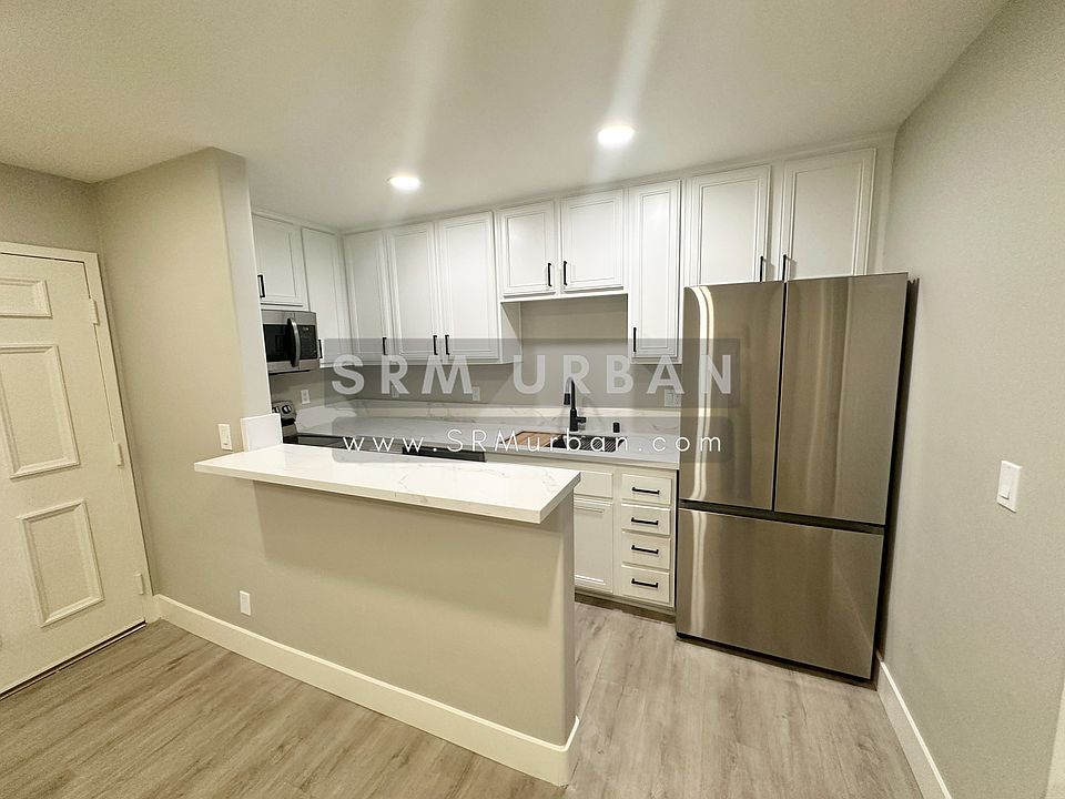 1st image of 4102 Marlborough Ave APT 104