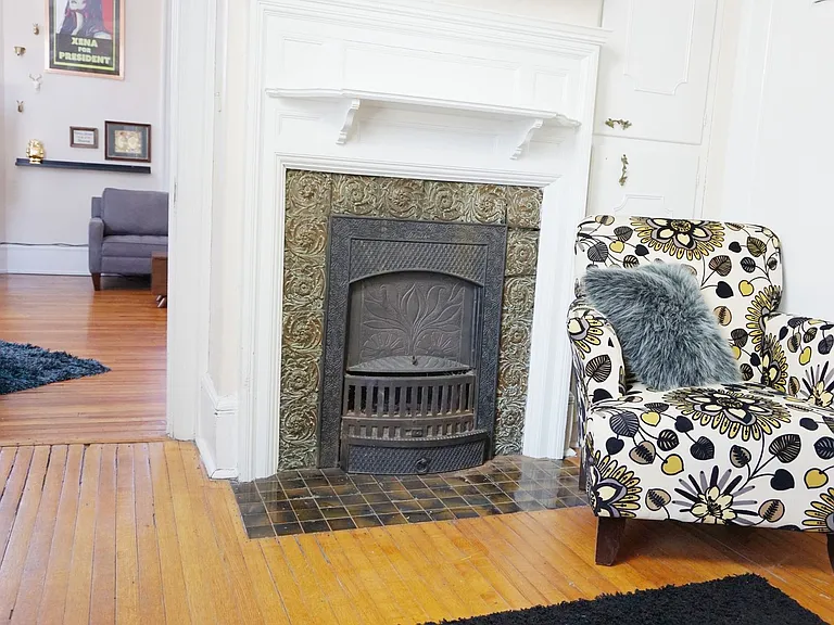 Castle Court Apartments - Midtown — Photo 57