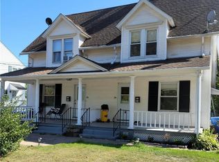 24 Henry St, Manchester, CT 06042