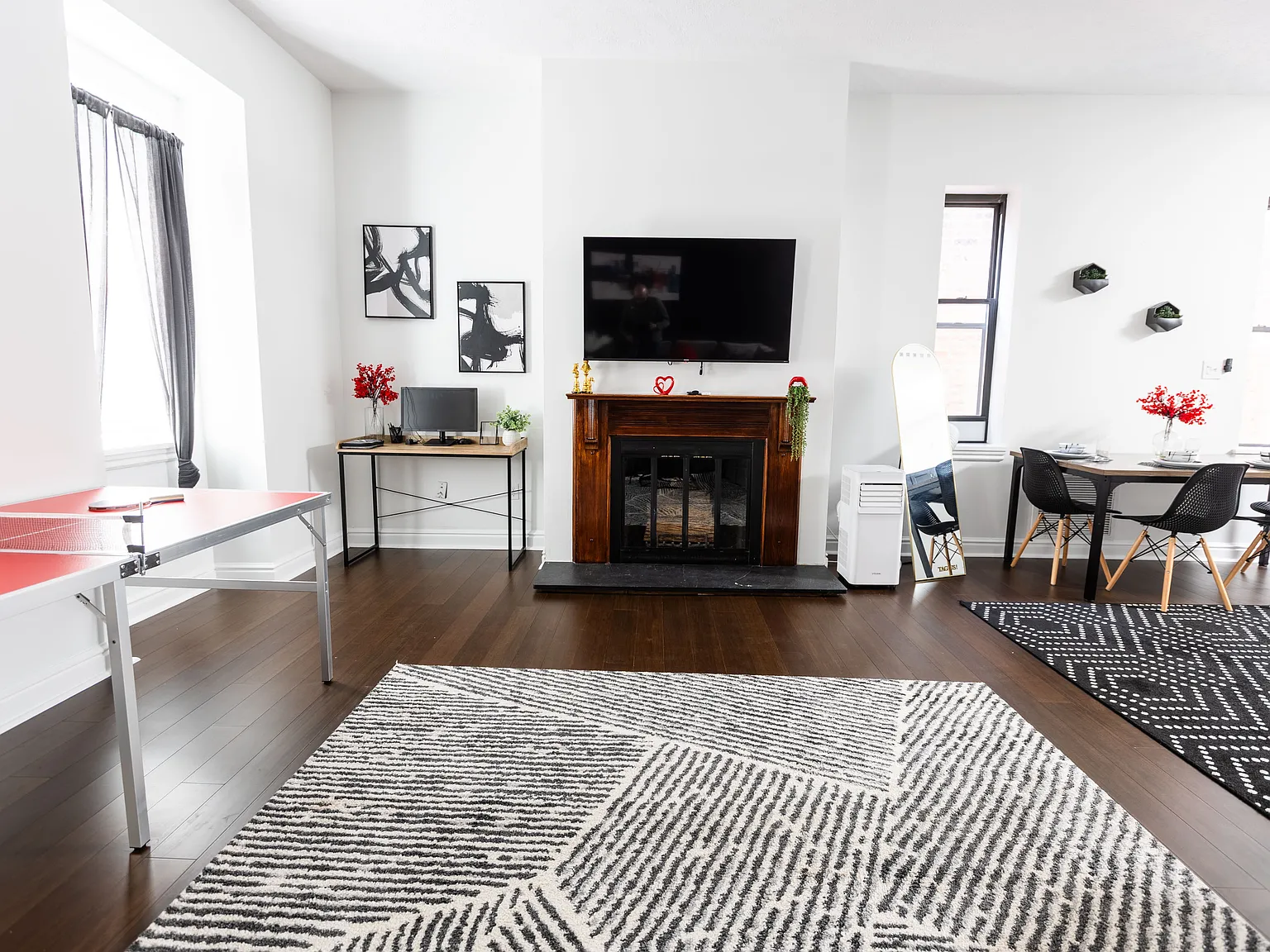1 bed, 1000 sqft, $1,295 — Photo 1