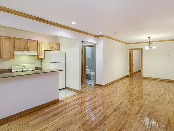 4th image of 36 W 130th St #2