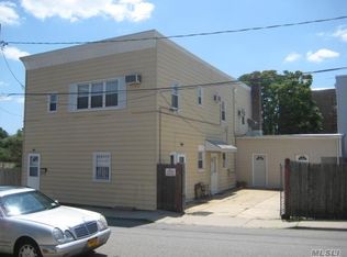 9 Maiden Ln, Inwood, NY 11096