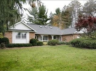 104 Edgebrook Dr, Battle Creek, MI 49015