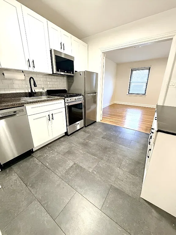 1 bed, 1.0 bath, $2,450 — Photo 2