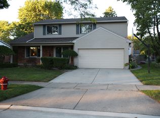 3446 Colwell Dr, Troy, MI
