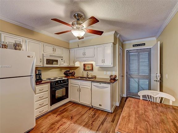 5th image of 15 S Forest Beach Dr Unit 2D