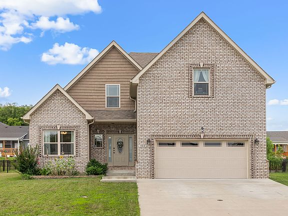 3rd image of 433 Crestwicke Ct