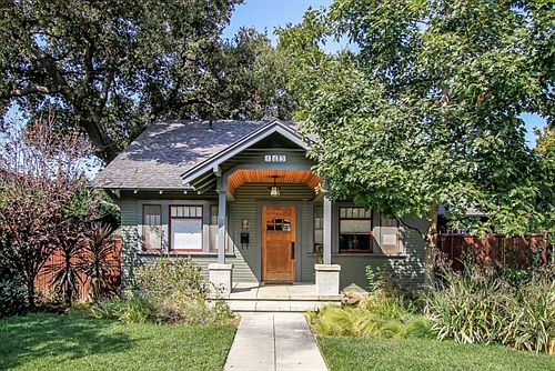
        001-Front_View-723492-mls
