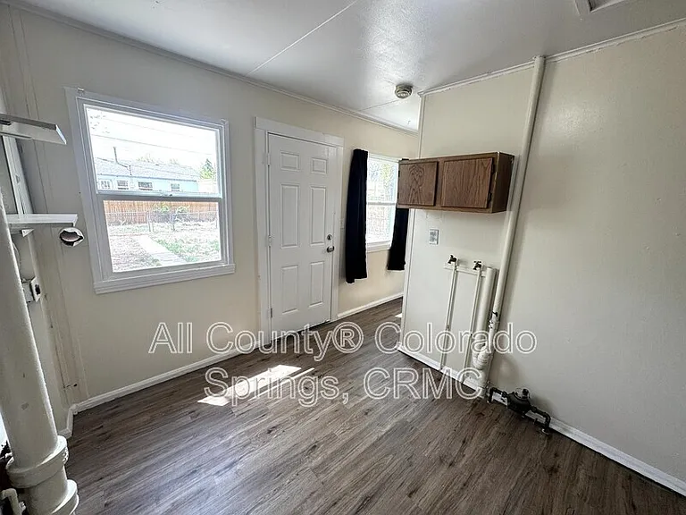 607 Brookshire Ave — Photo 7