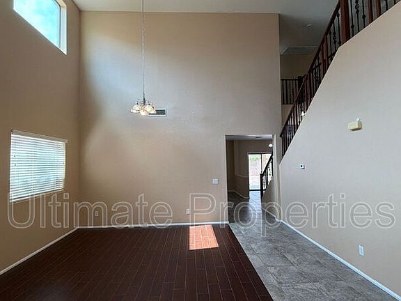 3rd image of 4245 E Folgers Rd