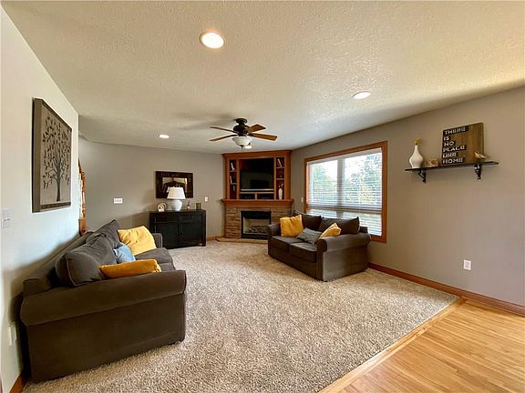 2nd image of 3219 146th St