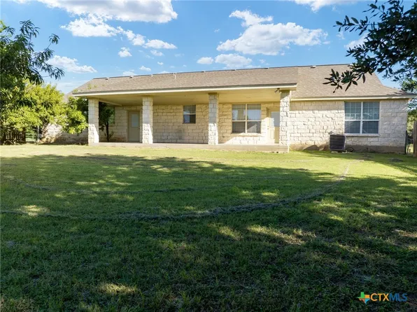 401 Watts Ln, Gatesville, TX 76528