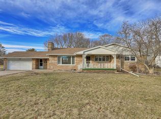 116 N Turner Dr, Mahomet, IL 61853