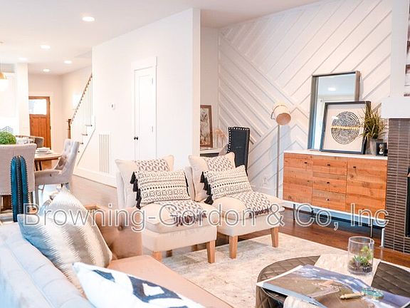 4th image of 2156B Byrum Ave