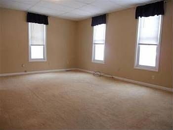 2nd image of 209 W 9th St