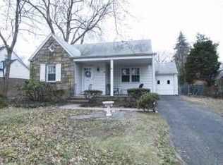 126 Baker Ave, Bergenfield, NJ 07621