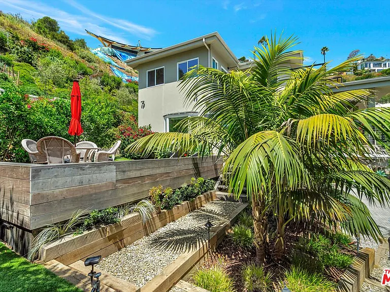 3859 Rambla Pacifico — Photo 40