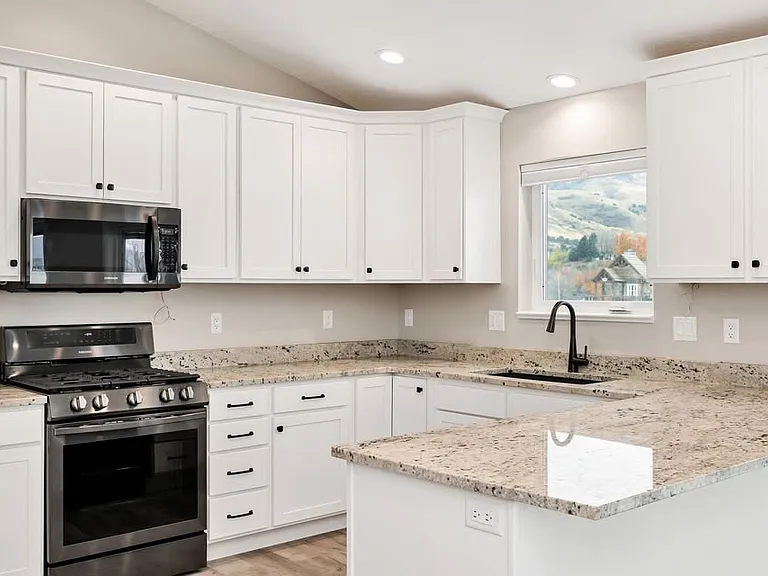 482 E Canyon Rim Rd — Photo 4