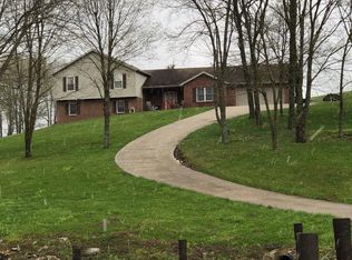 200 Cabin Creek Rd, Winchester, KY 40391