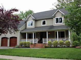25 Vail Pl, Metuchen, NJ 08840
