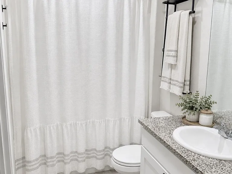 Furnished master bathroom