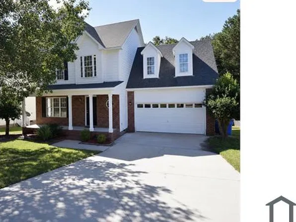 8725 Grouse Run Ln, Fayetteville, NC 28314