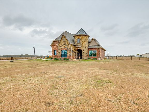 2nd image of 2770 Dowell Rd