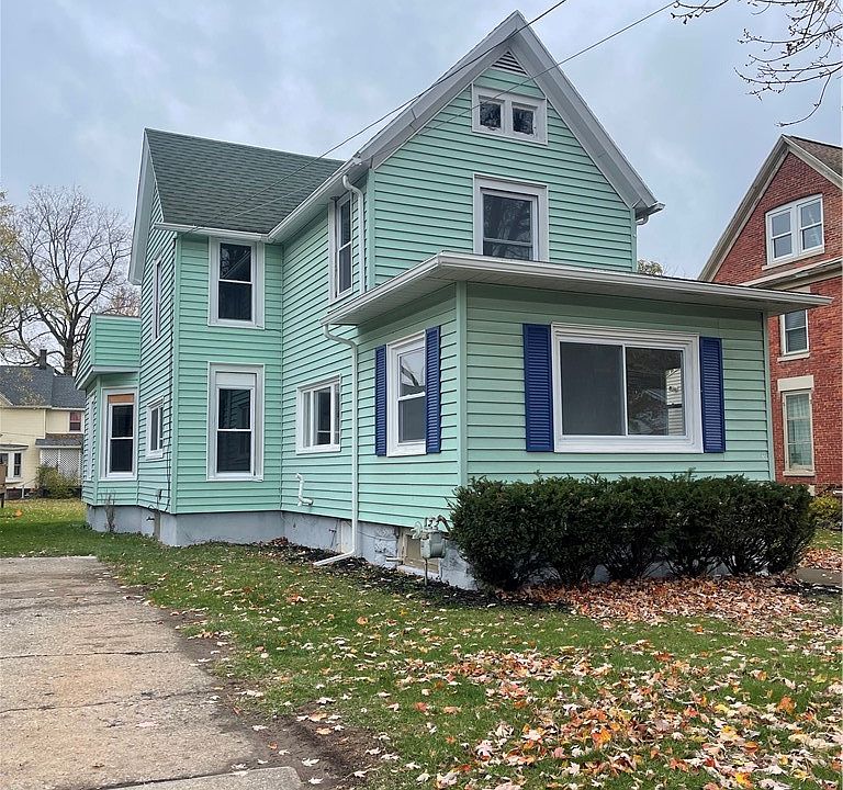 1st image of 212 Ingersoll St
