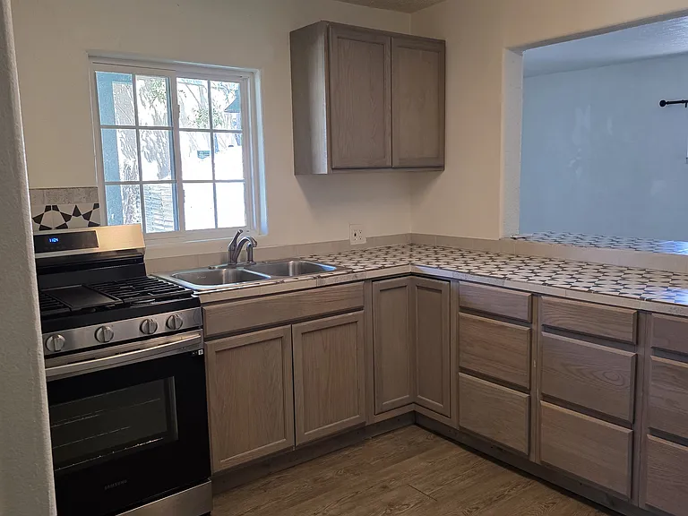 117 1/2 Jimenez St — Photo 12