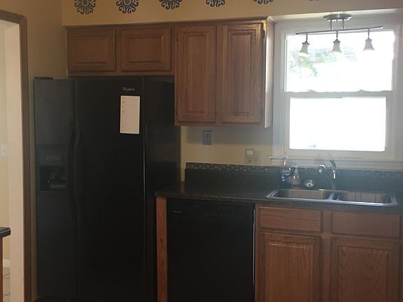 3rd image of 1705 Denholm Dr