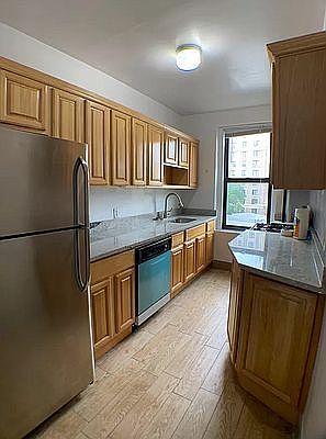 1st image of 560 W 151st St APT E4