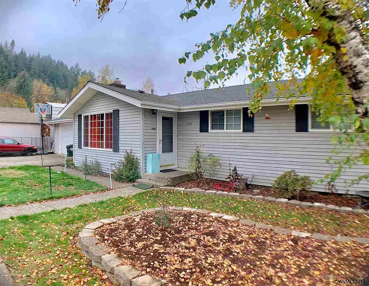 350 18th Ave photo 1