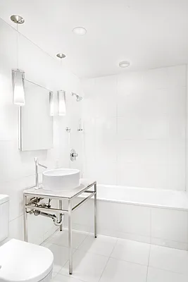 Rented by Compass | media 23