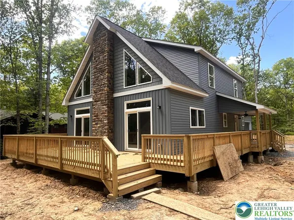 101 White Oak Dr, Jim Thorpe, PA 18229