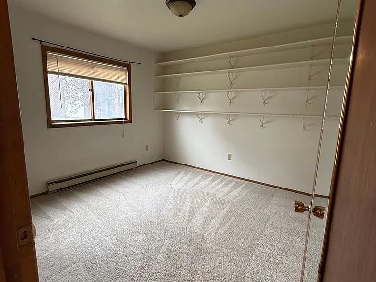 1720 W Olive St — Photo 5