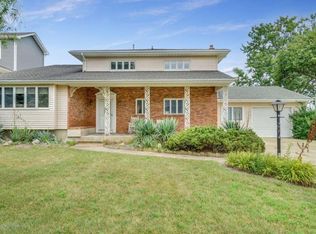 107 Trenton Ave, Point Pleasant Beach, NJ