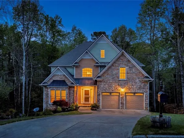 102 Valley Cir, Woodstock, GA 30189