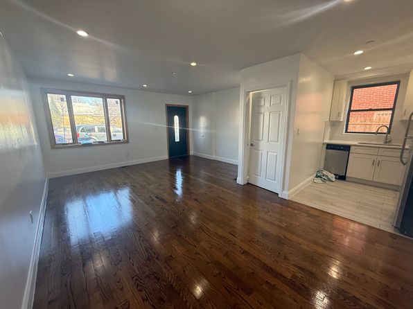 4616 162nd St Floor 1