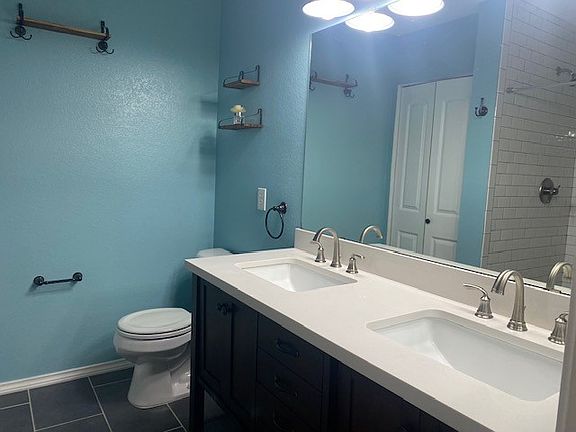 4th image of 617 Almandora Dr