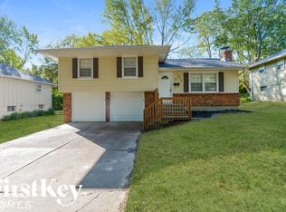8913 E 90th Ter, Kansas City, MO 64138