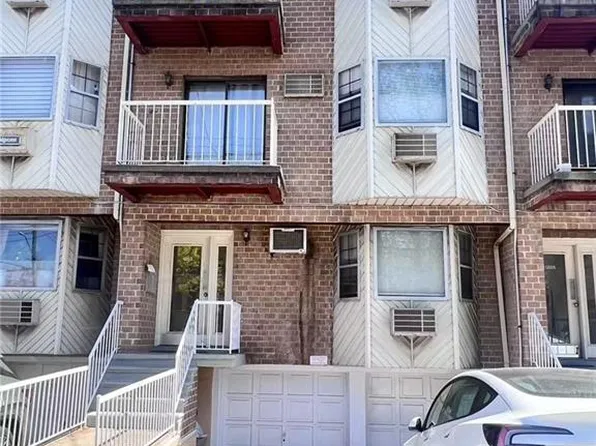 1203 65th St APT D, Brooklyn, NY 11219