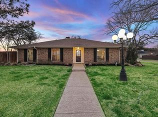 401 Greensprings St, Highland Village, TX 75077