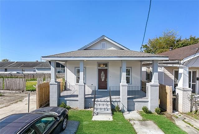 1st image of 2624 Leonidas St