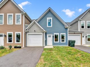 134 W Calhoun St, Salem, VA 24153