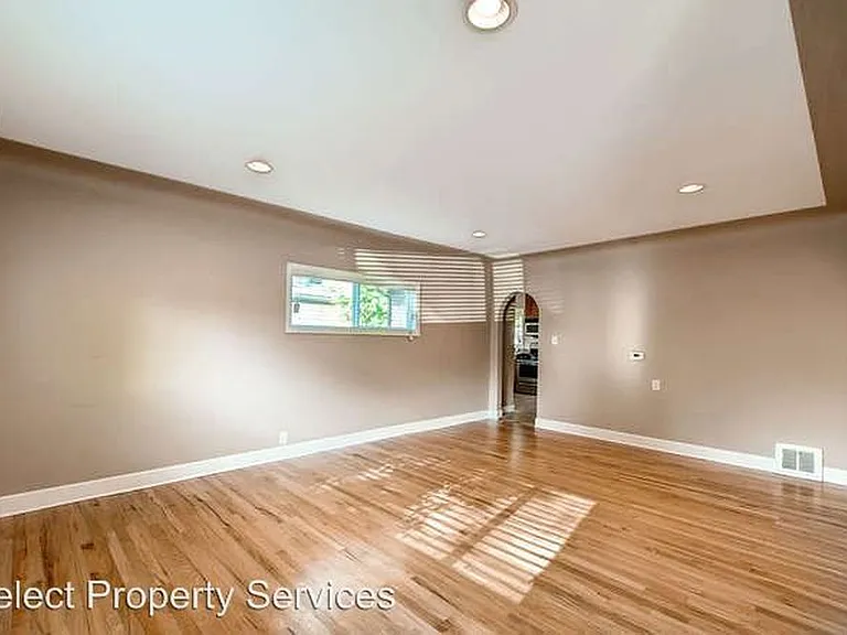 11 S Grant St — Photo 7